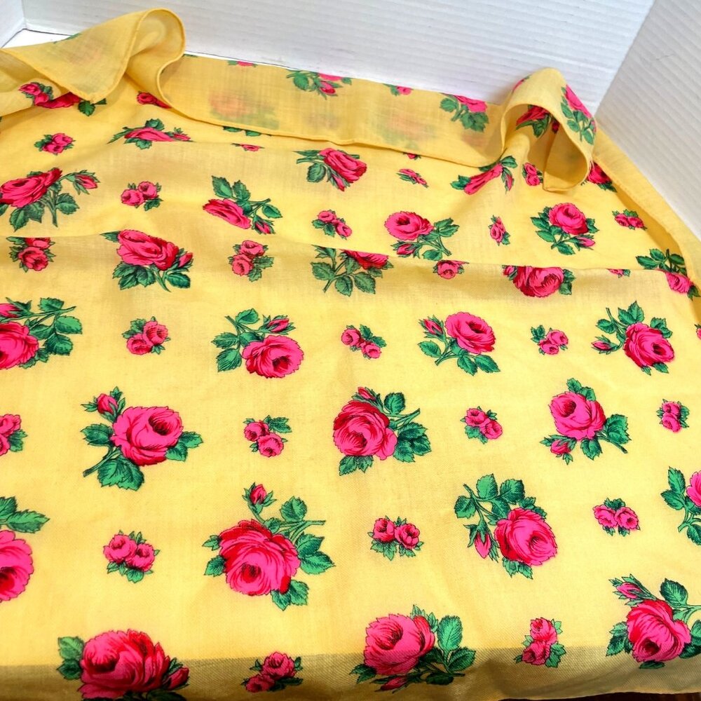 Vintage Yellow Scarf 100% Pure Virgin Wool With Pink Roses & Green Leaves Hand S